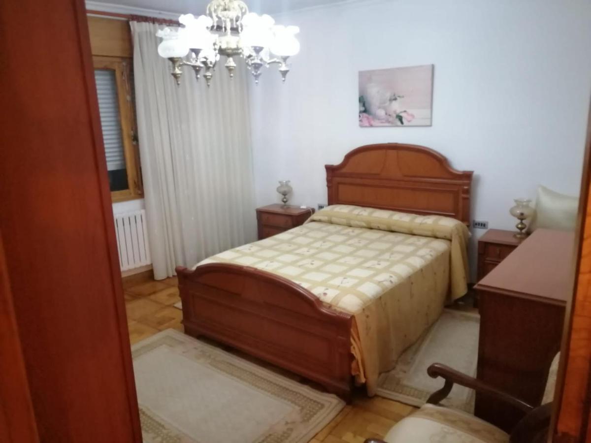 モンフォルテ・デ・レモス Casa Casaresヴィラ エクステリア 写真
